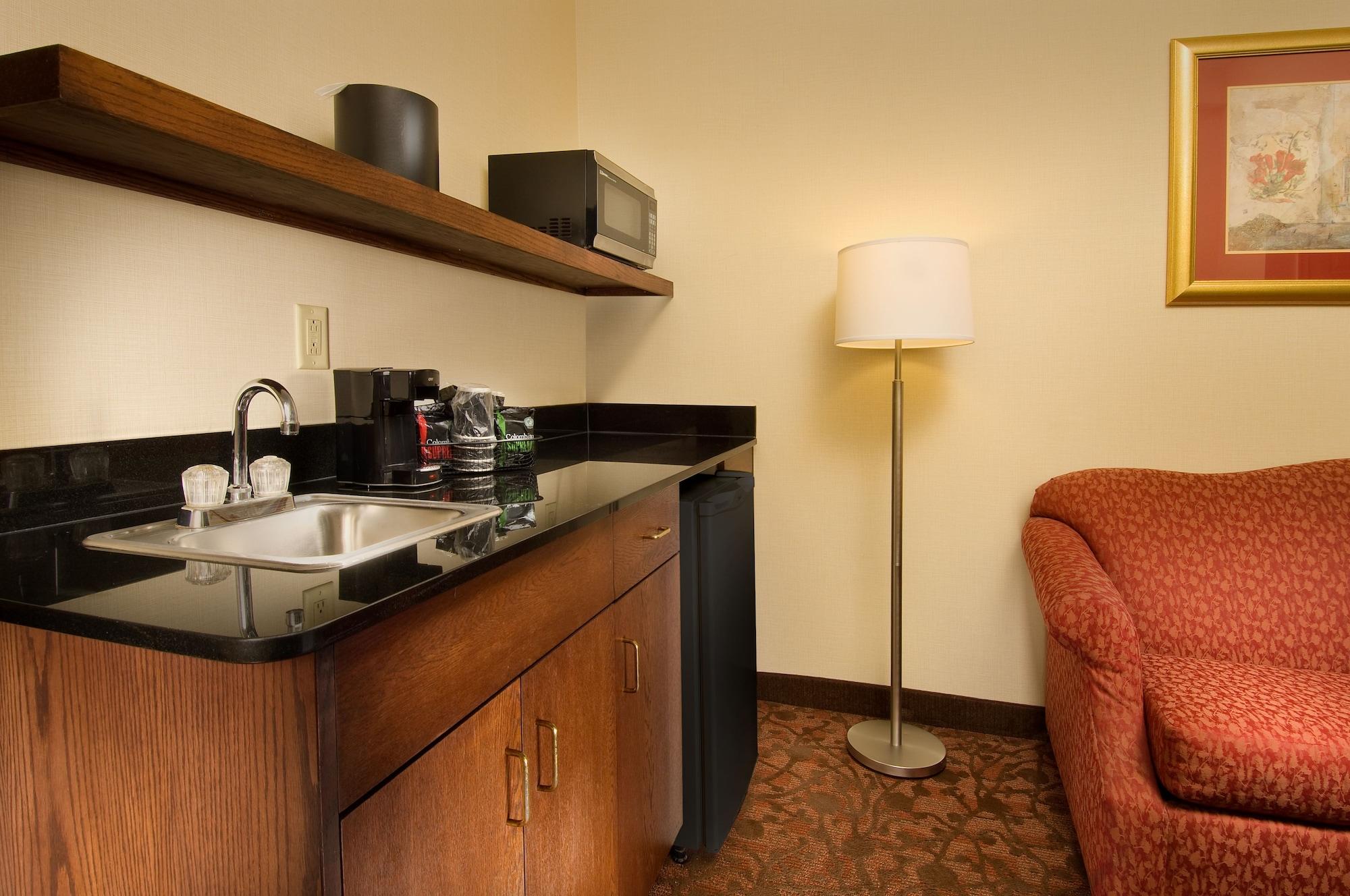 Comfort Dulles Airport Hotel 3*