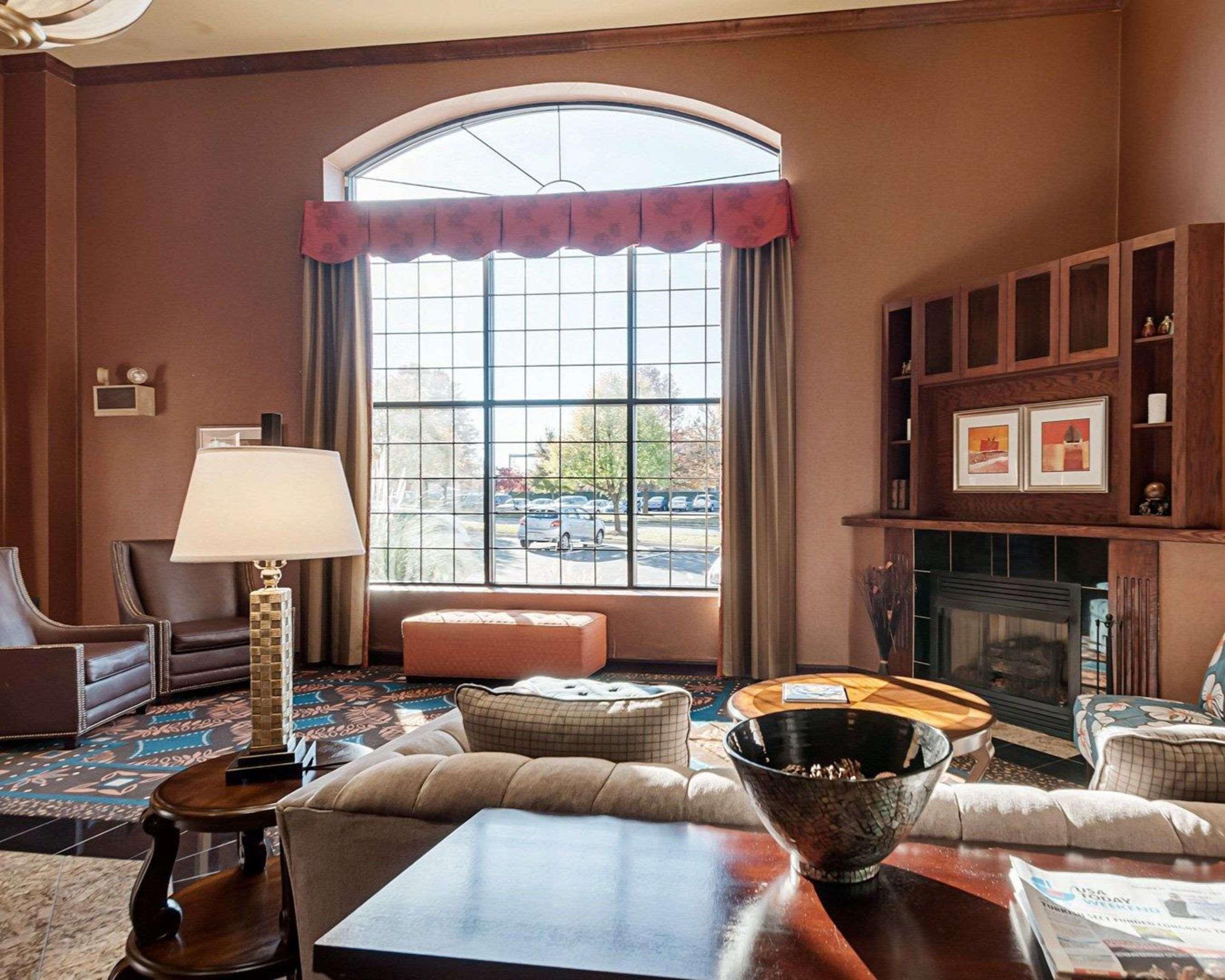 Comfort Dulles Airport Hotel